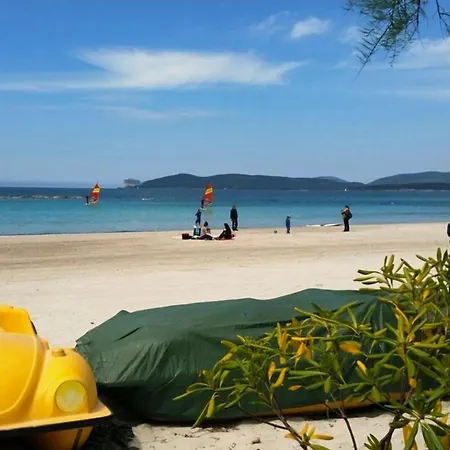 Charming Rina Sea - Air-con Wifi Sleeps 2 Persons Apartamento *